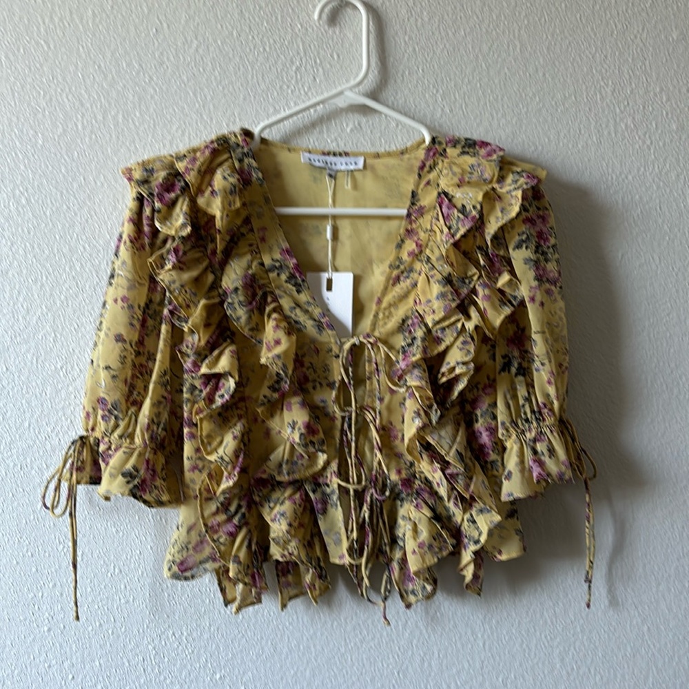 💜NWT💜 endless road Ruffled Floral Blouse
